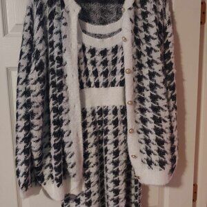 Modelyn Plus (by Shein) Black and White Two Piece Sweater Dress and Jacket